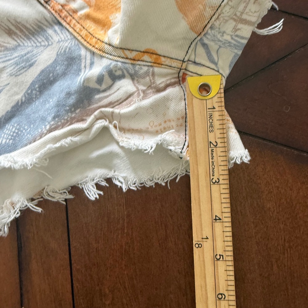 BDG Urban Outfitters Pitched Waist Graphic Print Denim Shorts White Orange Sz 29 - Picture 9 of 9